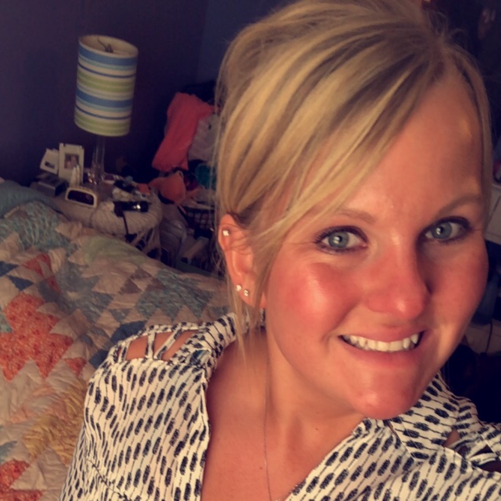 Meet your Posher, Monica